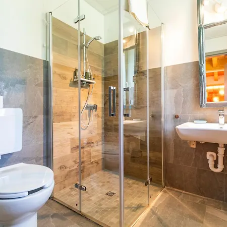 Hotellerie Valle Sacra Alojamento de Acomodação e Pequeno-almoço Cintano